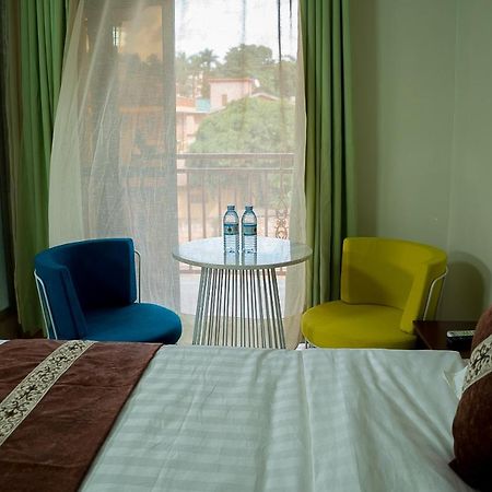 Jarin Hotel Кампала Екстериор снимка