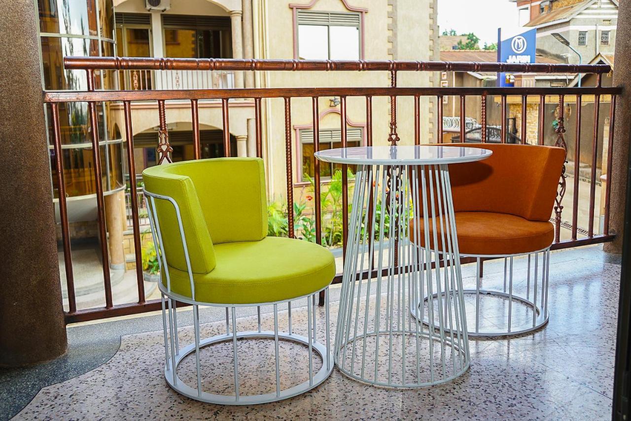 Jarin Hotel Кампала Екстериор снимка
