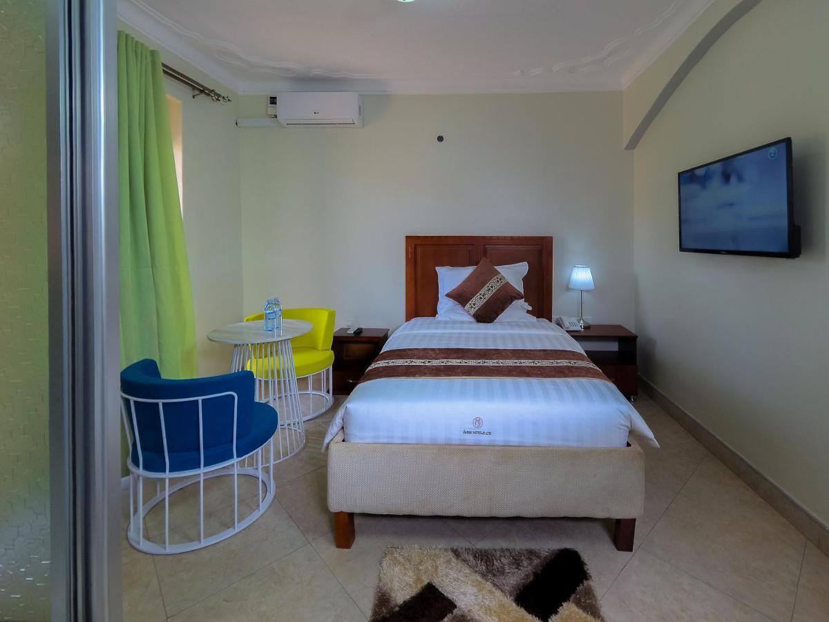 Jarin Hotel Кампала Екстериор снимка