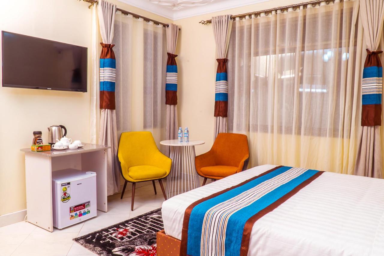 Jarin Hotel Кампала Екстериор снимка