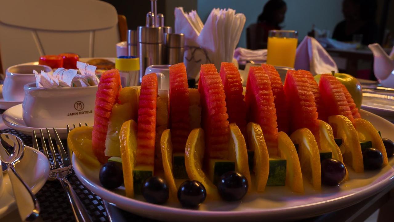 Jarin Hotel Кампала Екстериор снимка