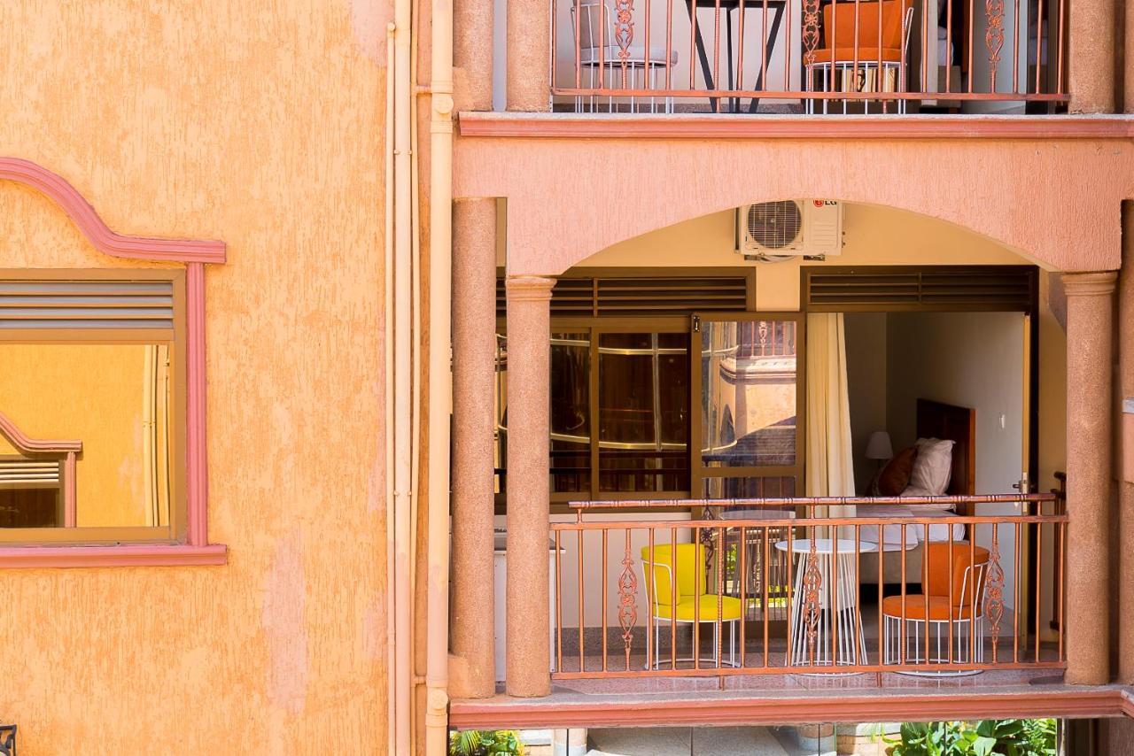 Jarin Hotel Кампала Екстериор снимка