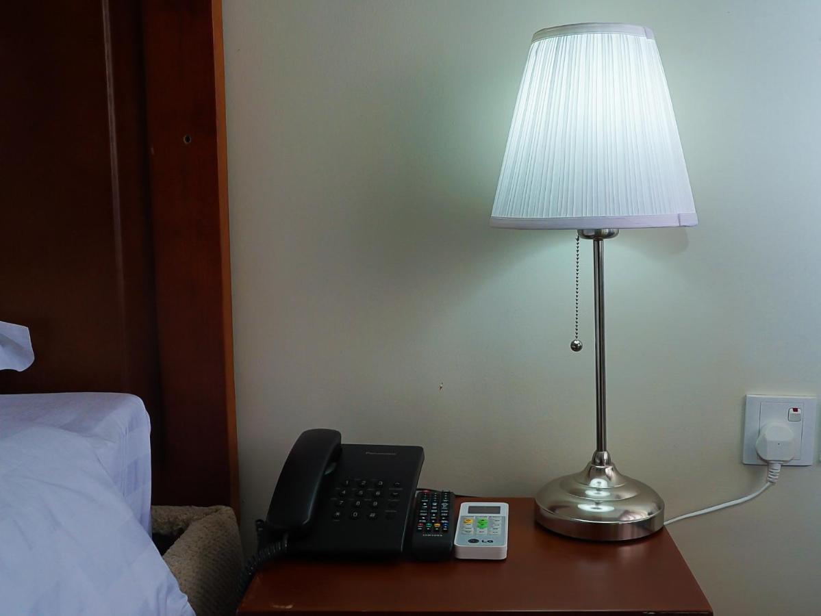 Jarin Hotel Кампала Екстериор снимка